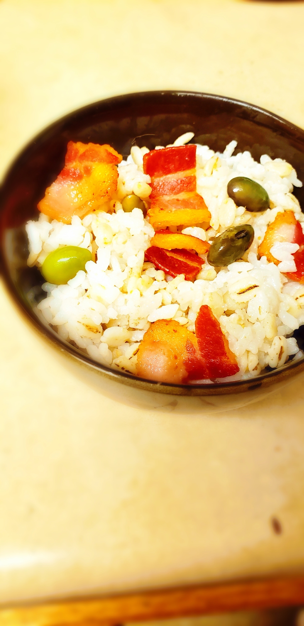 コンソメ味の枝豆とベーコンのご飯♩