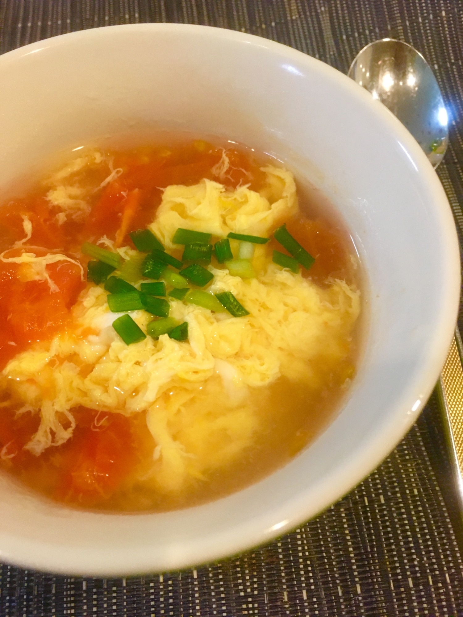 超簡単 トマトと卵のスープ レシピ 作り方 By きゃさりん 楽天レシピ