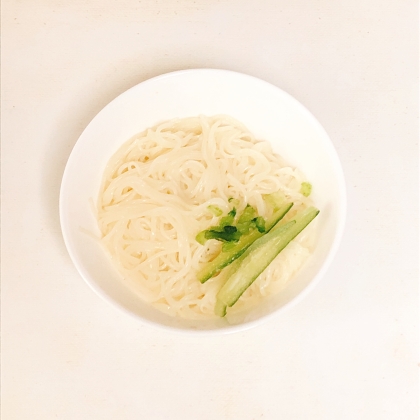 そうめん 素麺 ( きゅうり ネギ 鰹節 ごま )