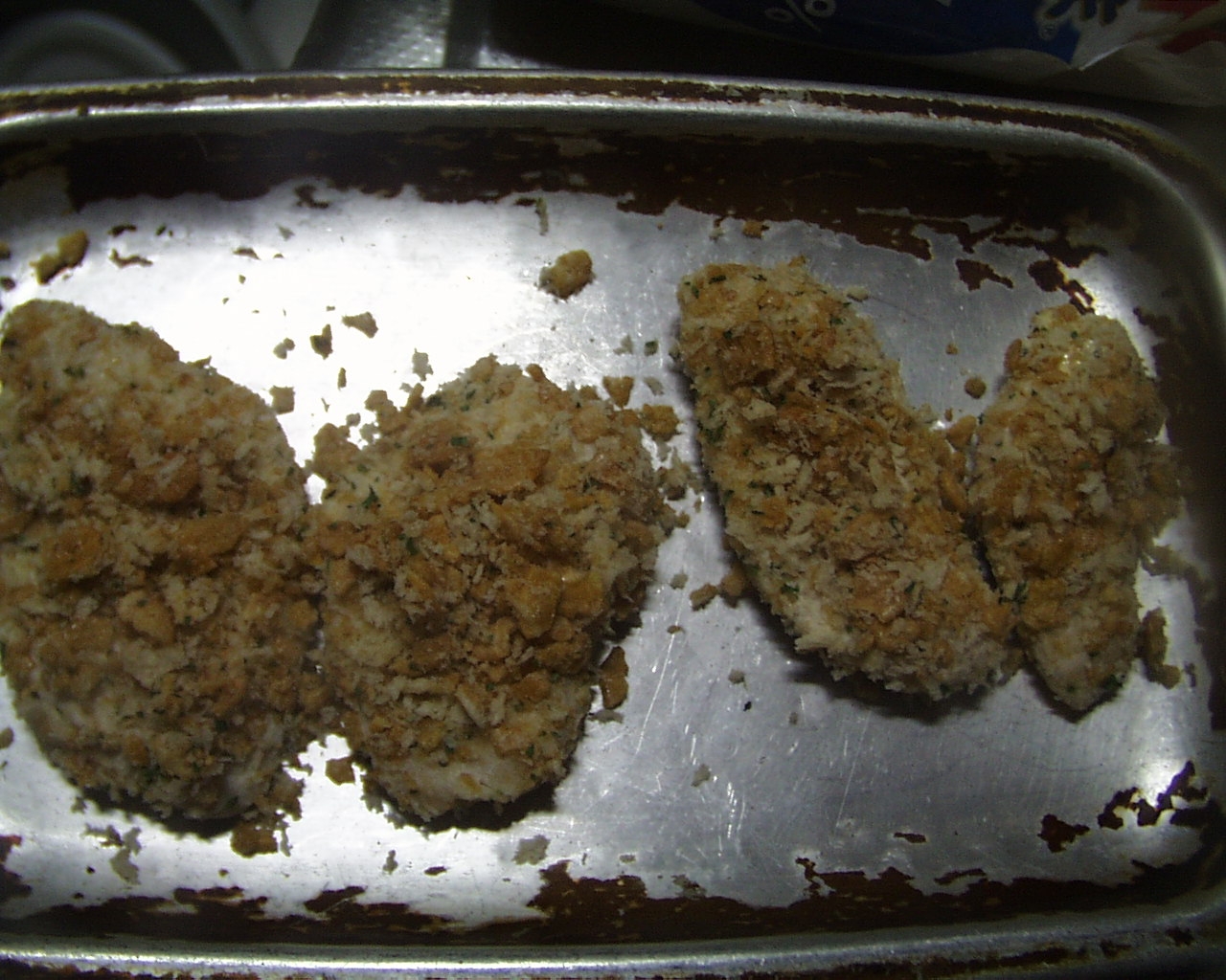 鶏肉のパン粉コーンフレーク焼き