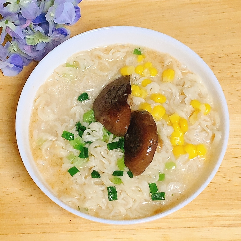 しいたけコーンバター炒め♪ラーメン