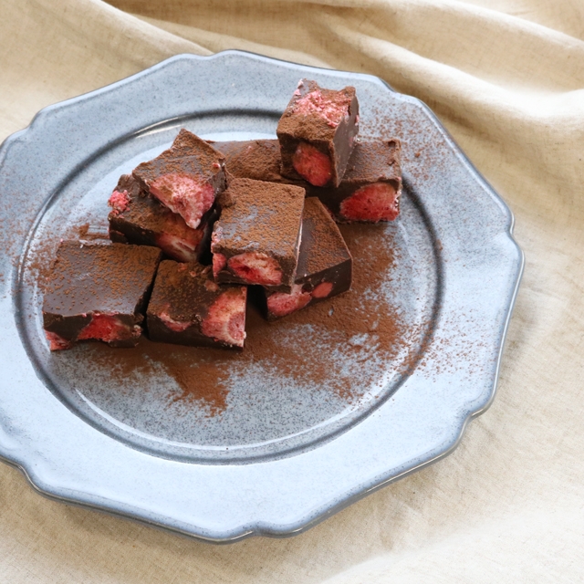 いちごチョコの生チョコ