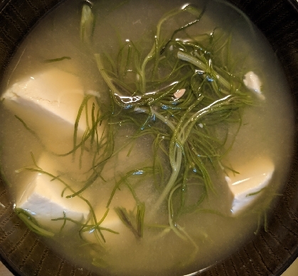 おかひじきと豆腐の味噌汁