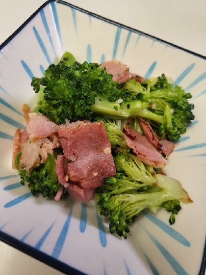 大人の味☆ブロッコリーのガーリック炒め