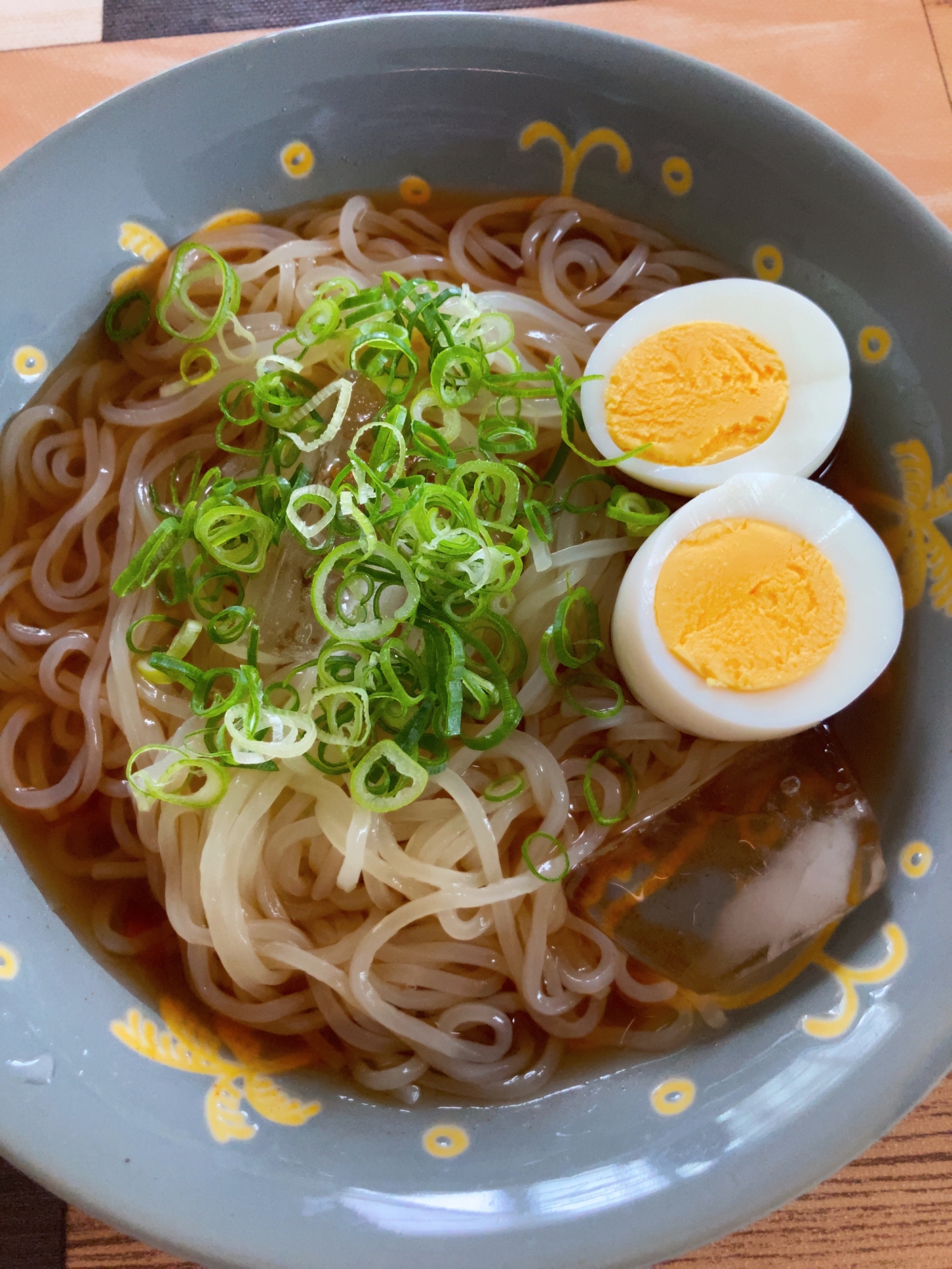 めんつゆ冷麺たまごのせ