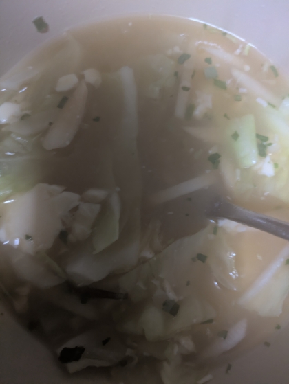 ワカメと残り野菜の味噌汁