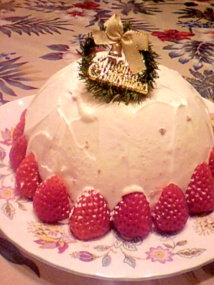 白いクリスマスケーキ