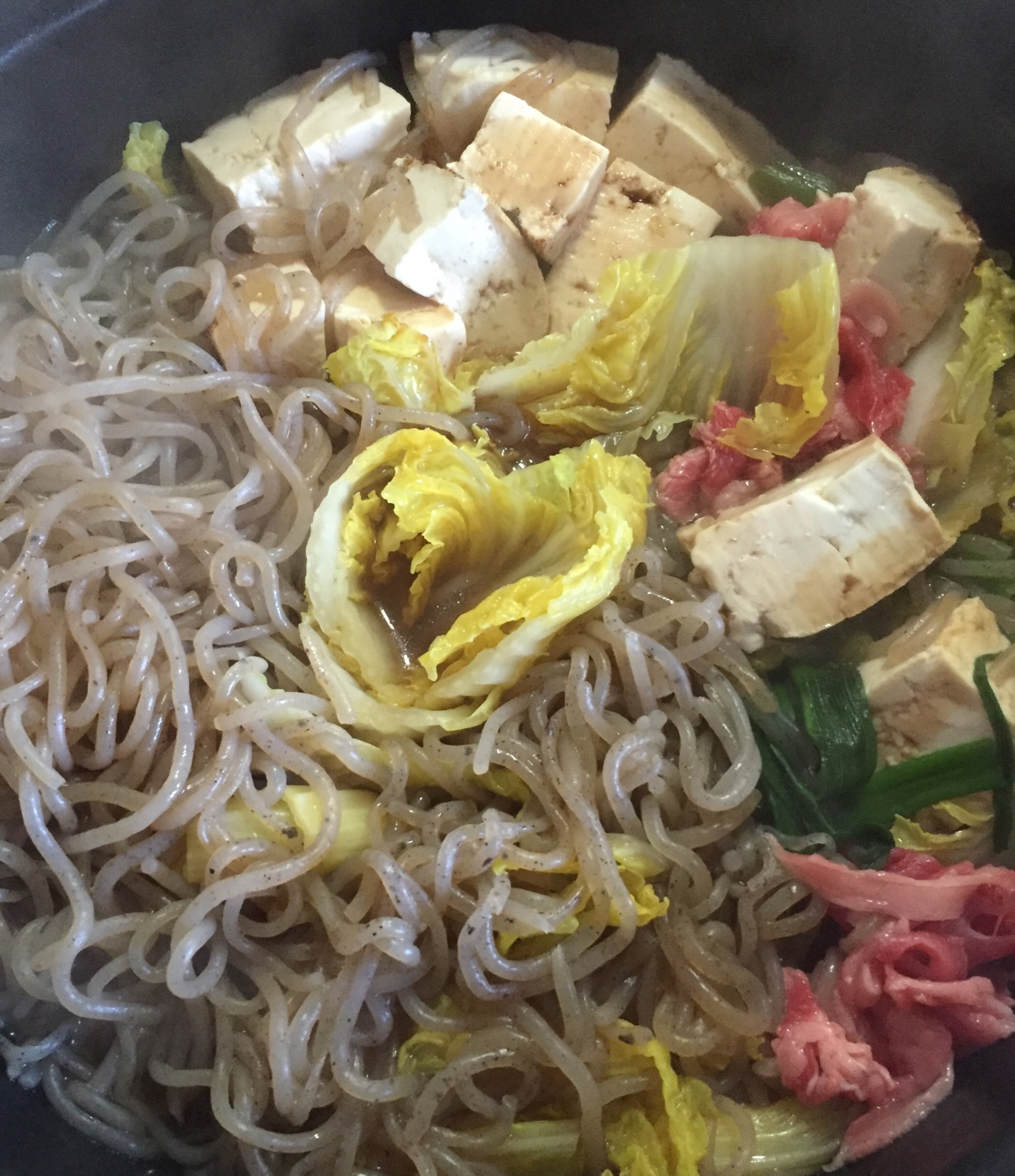 ニンニク風味のすき焼き鍋