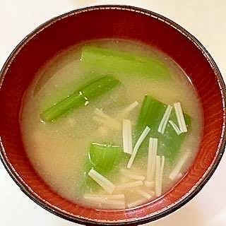 えのきと長ねぎの青い部分で　味噌汁