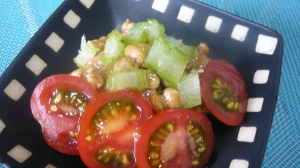 小松菜とミニトマトの納豆