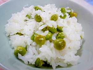 炊飯器で簡単グリーンピース えんどう豆 ご飯 レシピ 作り方 By Gontata2gou 楽天レシピ