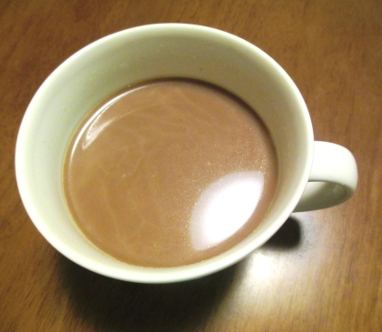 大好きなほうじ茶ミルクに大好きなきな粉・ココア・練乳が入って、甘くてとても美味しかったです♪
和みました☆
ご馳走様でした。