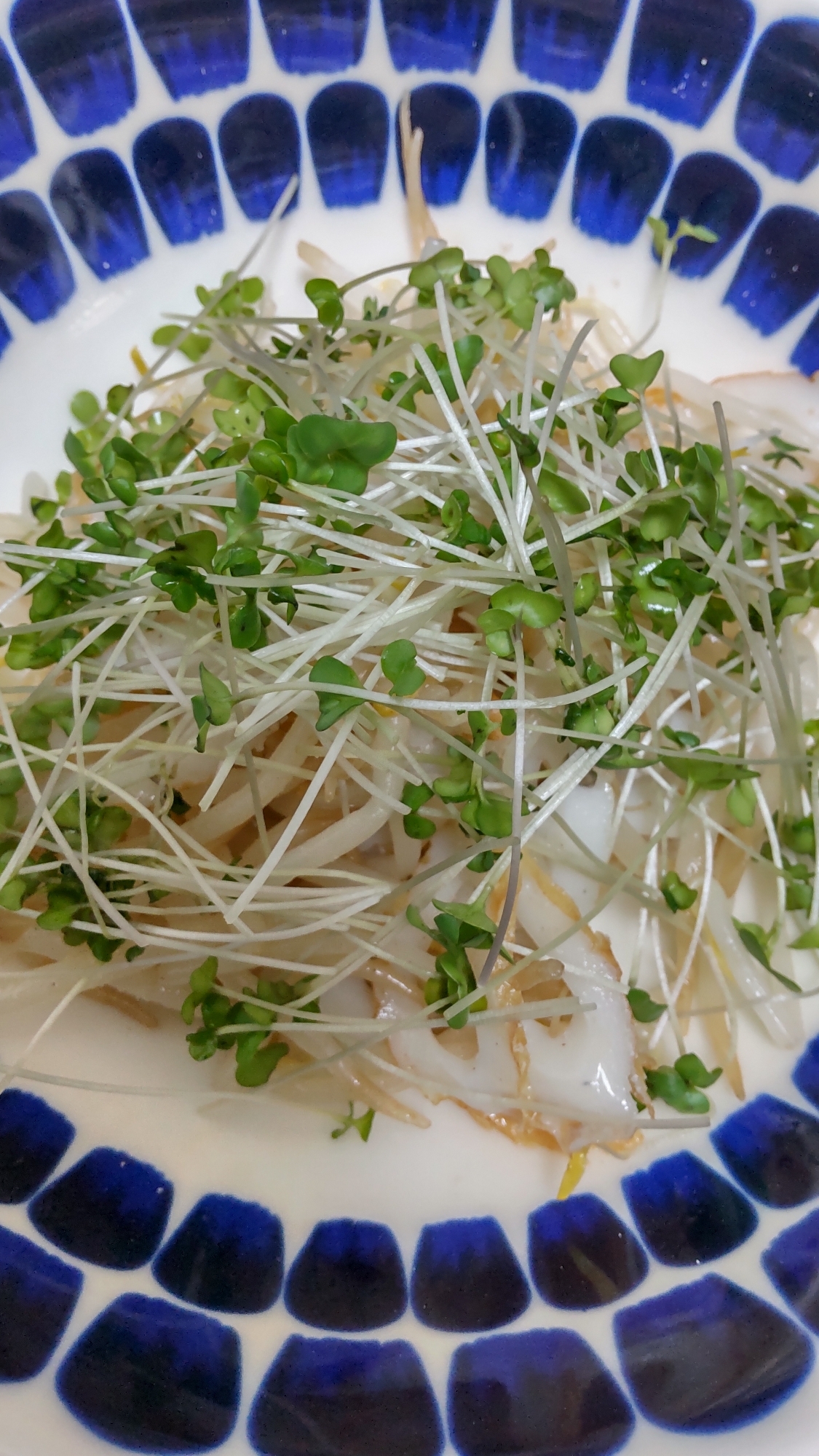 もやしとちくわとブロッコリースプラウトのナムル☆