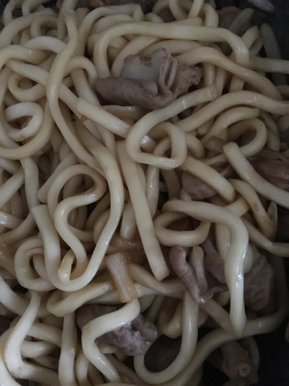 焼肉のタレで美味しくできました！！いつも焼うどんは醤油だけで味付けしてましたがチョット手間をかけるだけでこんなに美味しくなって感動です！！