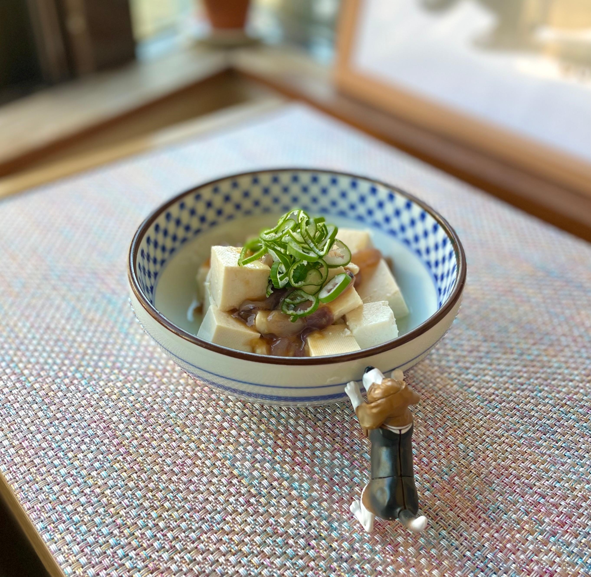 簡単おつまみ♡塩辛ダレ冷奴