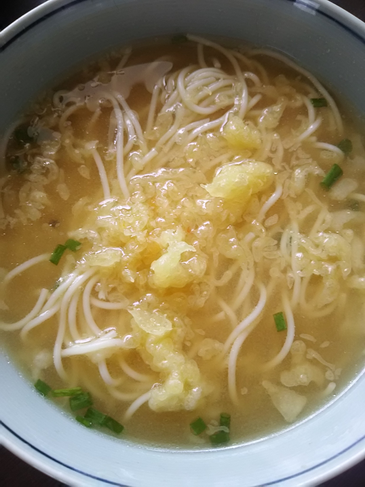 天かすとそうめんのお味噌汁(^^)