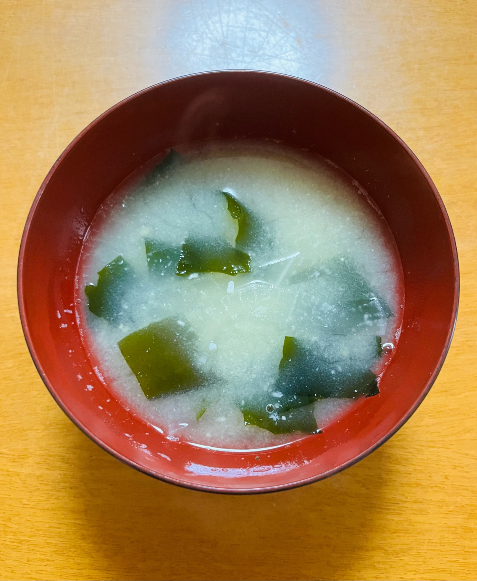 ワカメと大根の味噌汁