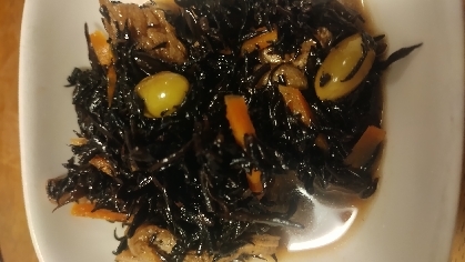 ひじきと厚揚げと枝豆の煮物