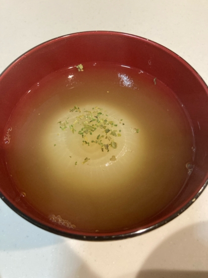 20分煮込むだけ！　丸ごと玉葱(たまねぎ)スープ