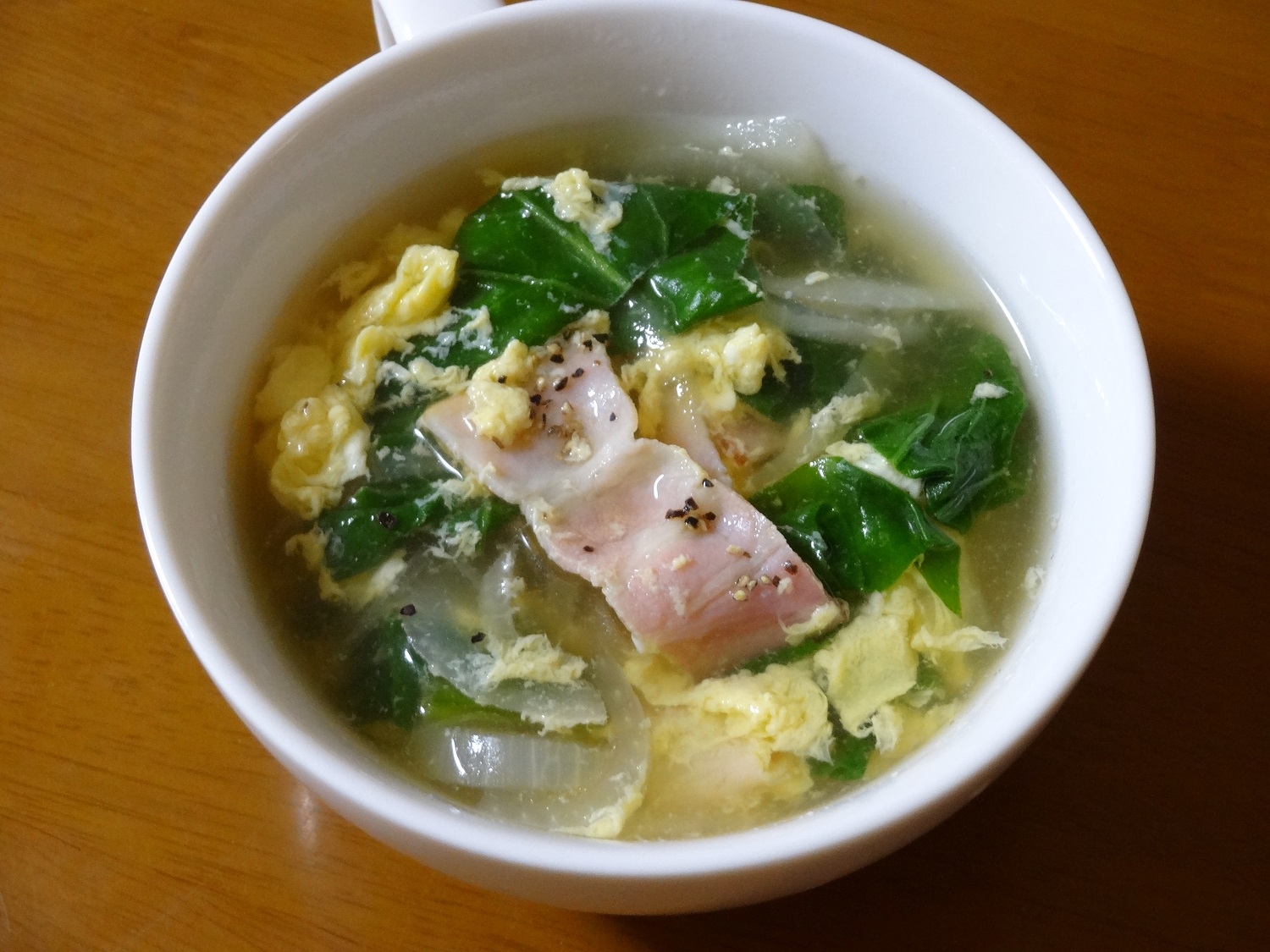 ベーコン ほうれん草のコンソメスープ レシピ 作り方 By みーちゃん6914 楽天レシピ