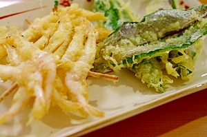 白えびと金時草のてんぷら レシピ 作り方 By くちかーざ 楽天レシピ 白えびと金時草のてんぷら レシピ 作り方 By くちかーざ 楽天レシピ