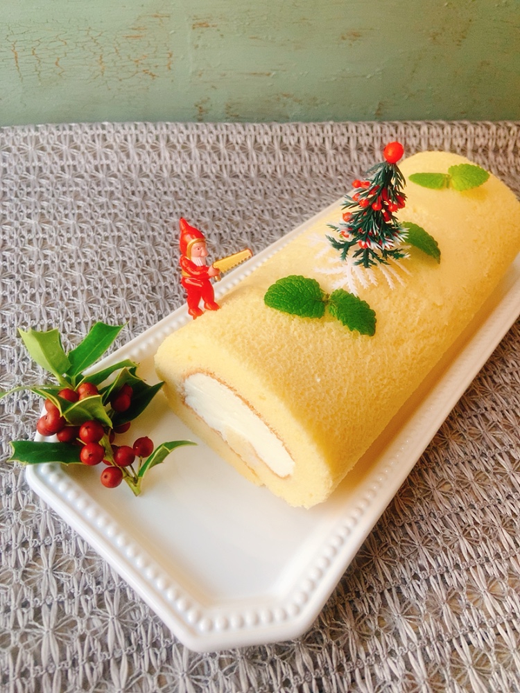 クリスマスや誕生日に✩シフォンロールケーキ๑๑