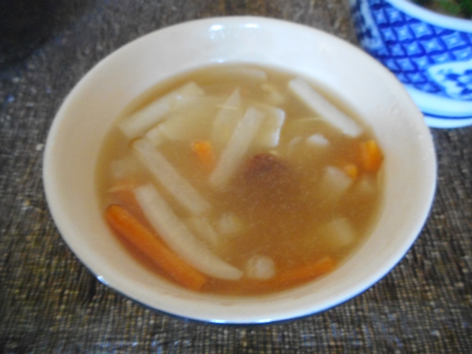 大根とタマネギの梅生姜スープ
