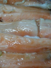 簡単 おつまみ 鮭のハラスの塩レモン焼き レシピ 作り方 By みずたまsweet 楽天レシピ