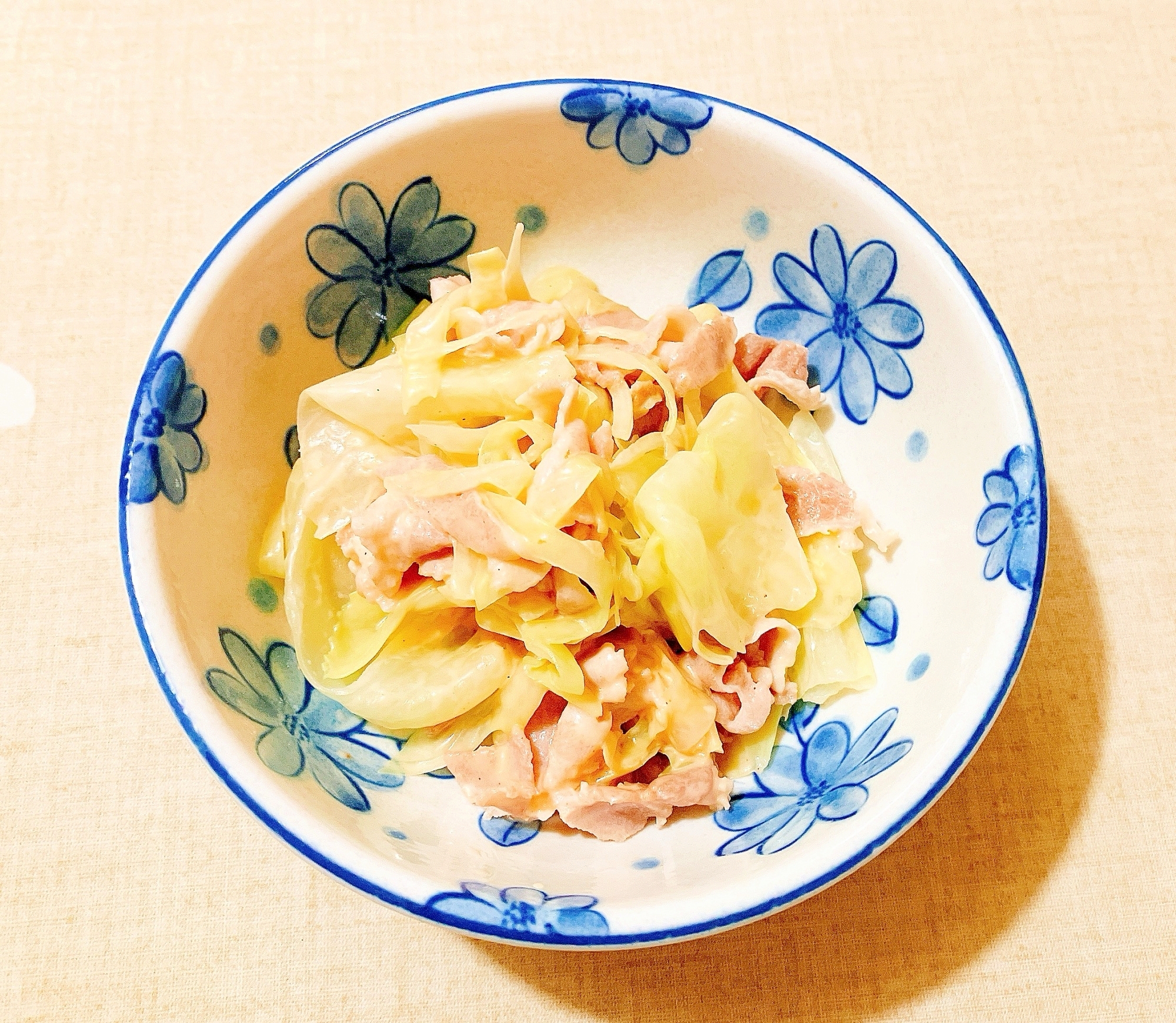 キャベツと豚バラ肉のマヨ醤油和え