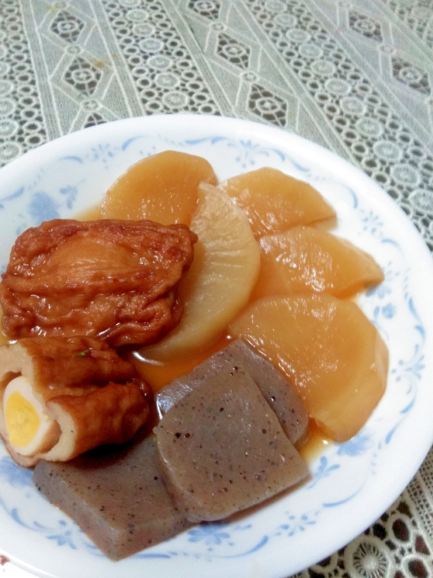 うずら巻きと大根とこんにゃくの煮物