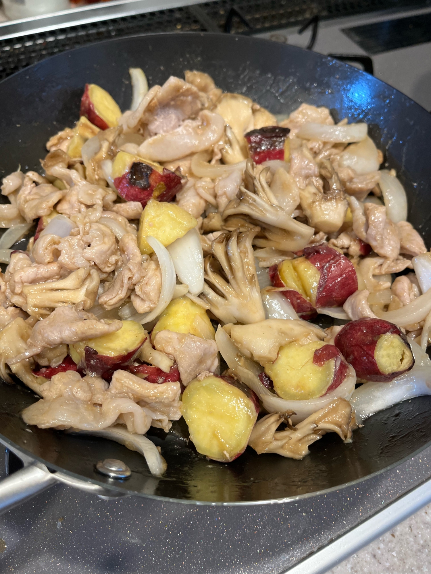 焼き芋が甘くなかったら甘黒酢豚肉炒め作ろう