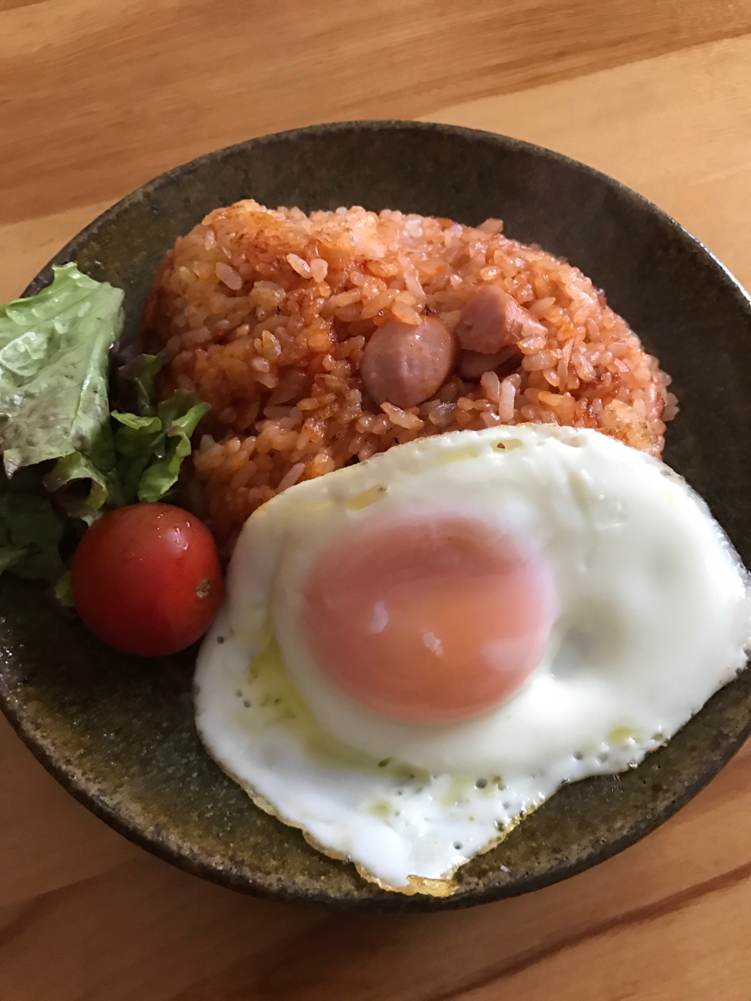 ウインナーケチャップライスの朝ごはん