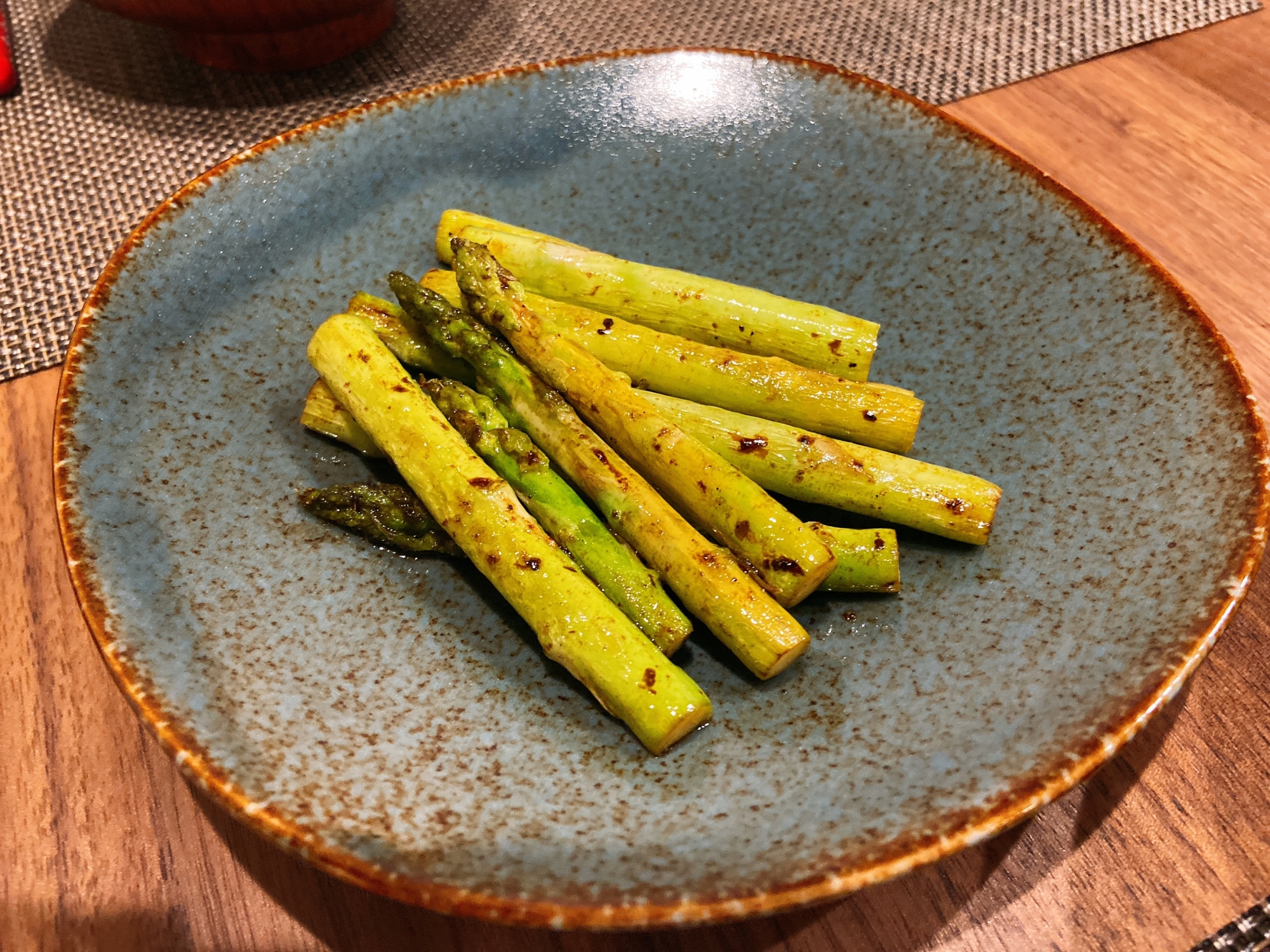 アスパラのバター醤油焼き