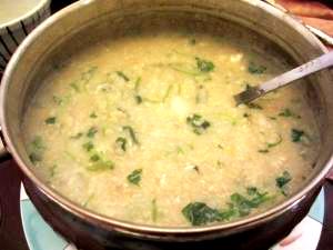 毎年恒例　野菜スープで七草かゆ