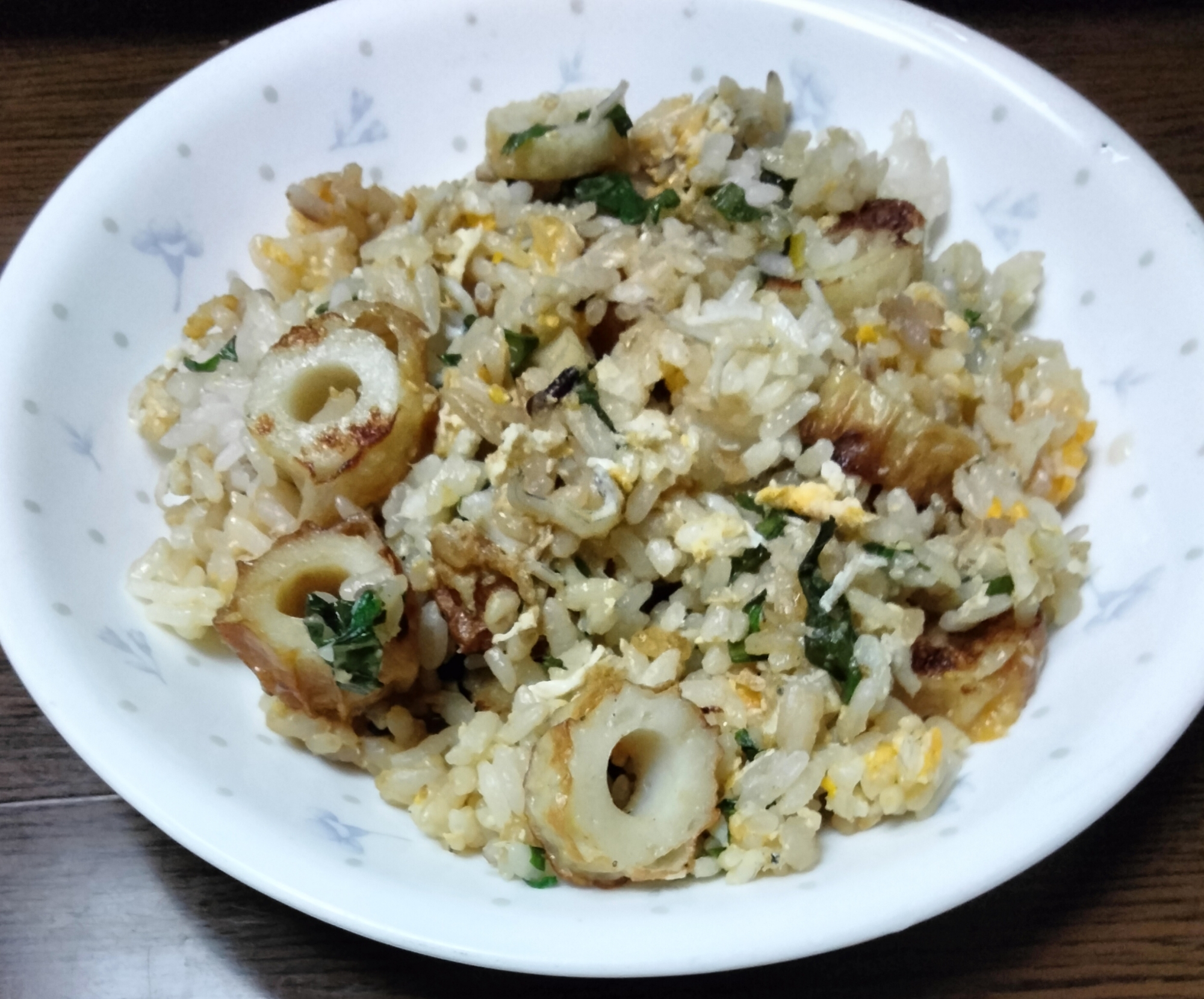 ちくわ大葉しらす入り卵チャーハン