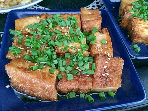 ご飯が進む甘辛味！厚揚げの照り焼き