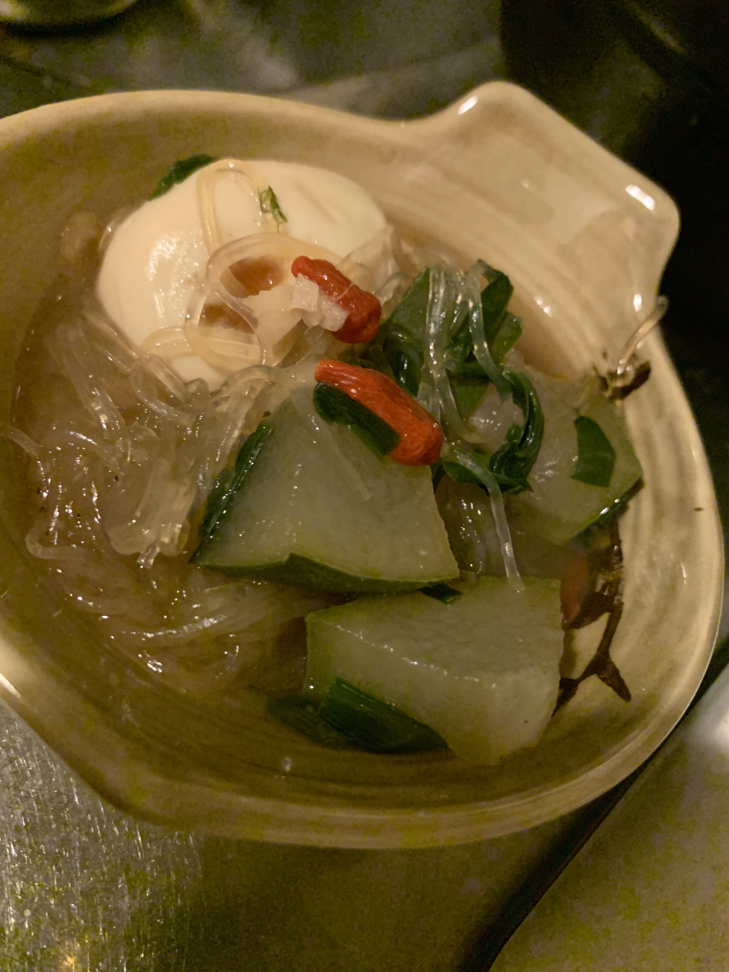 生姜たっぷり♪冬瓜とニラ卵の春雨スープ煮