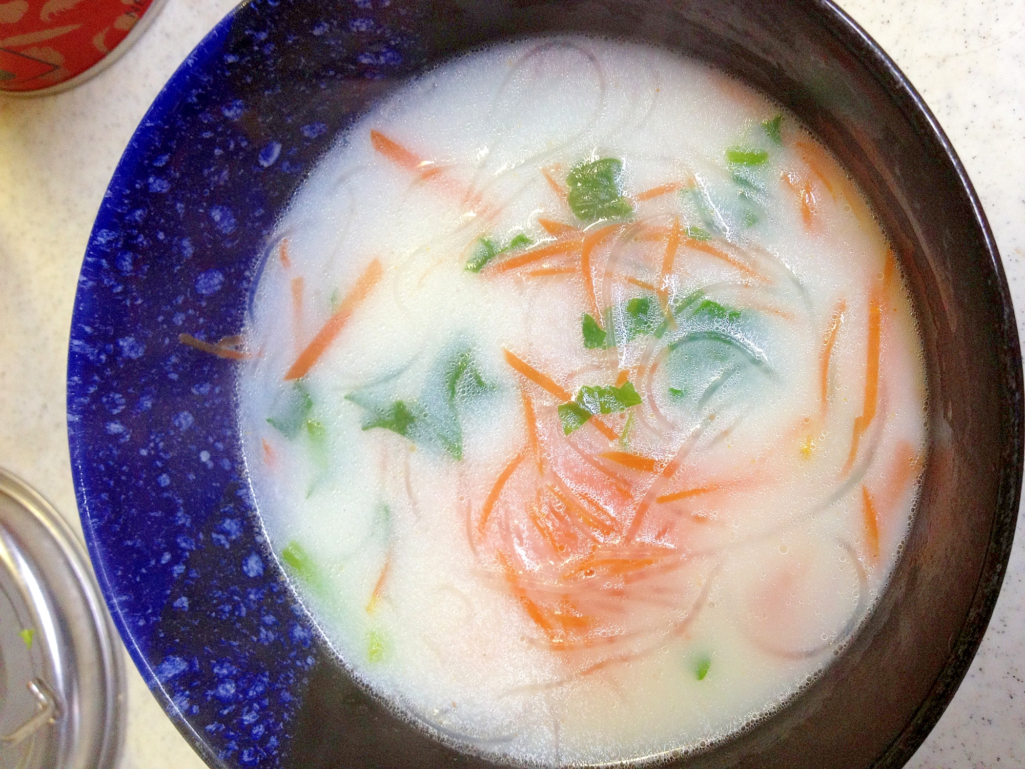 牛乳が決め手 人参とほうれん草の春雨スープ レシピ 作り方 By スヌーp1008 楽天レシピ