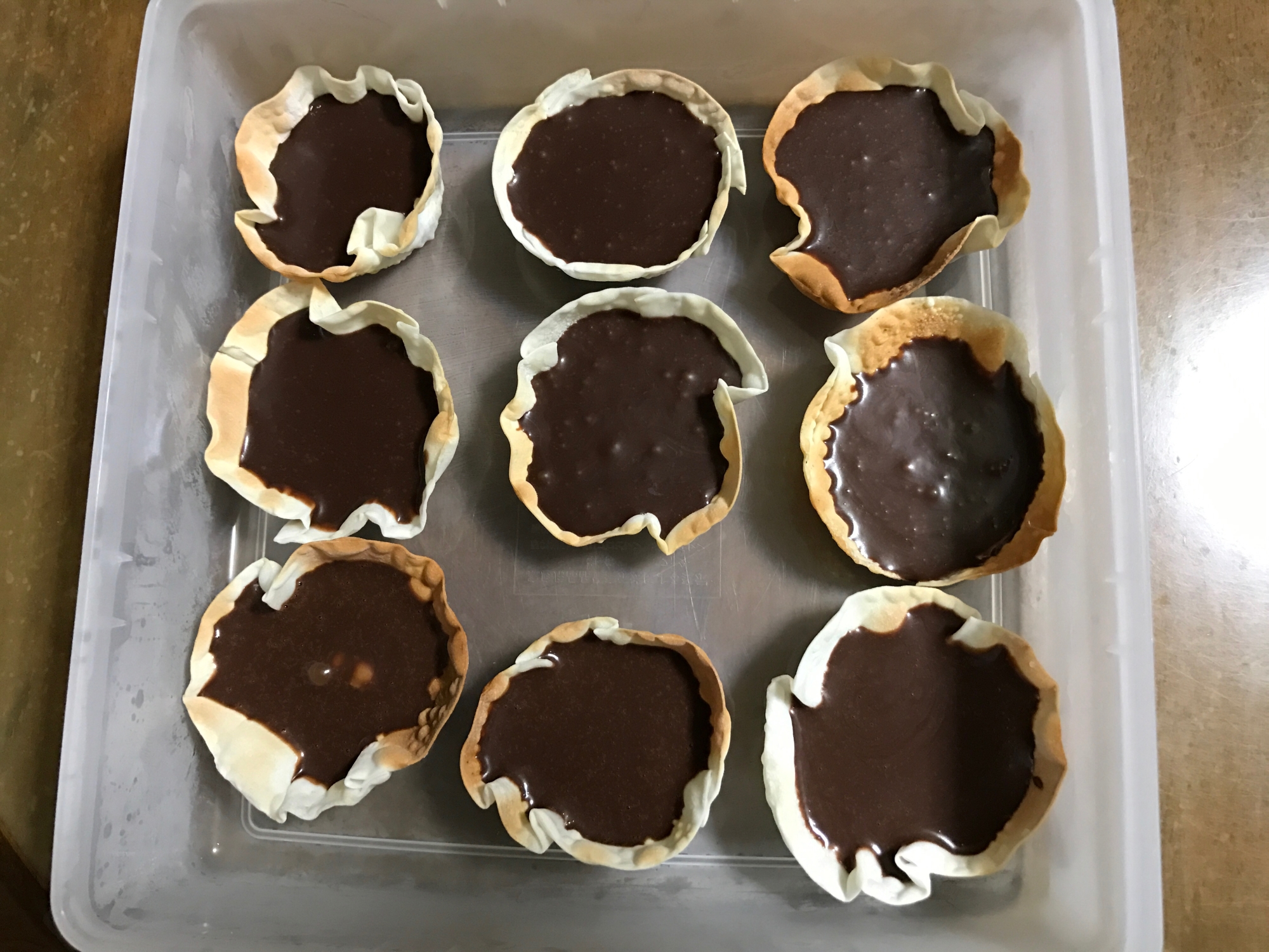 餃子の皮で生チョコタルト