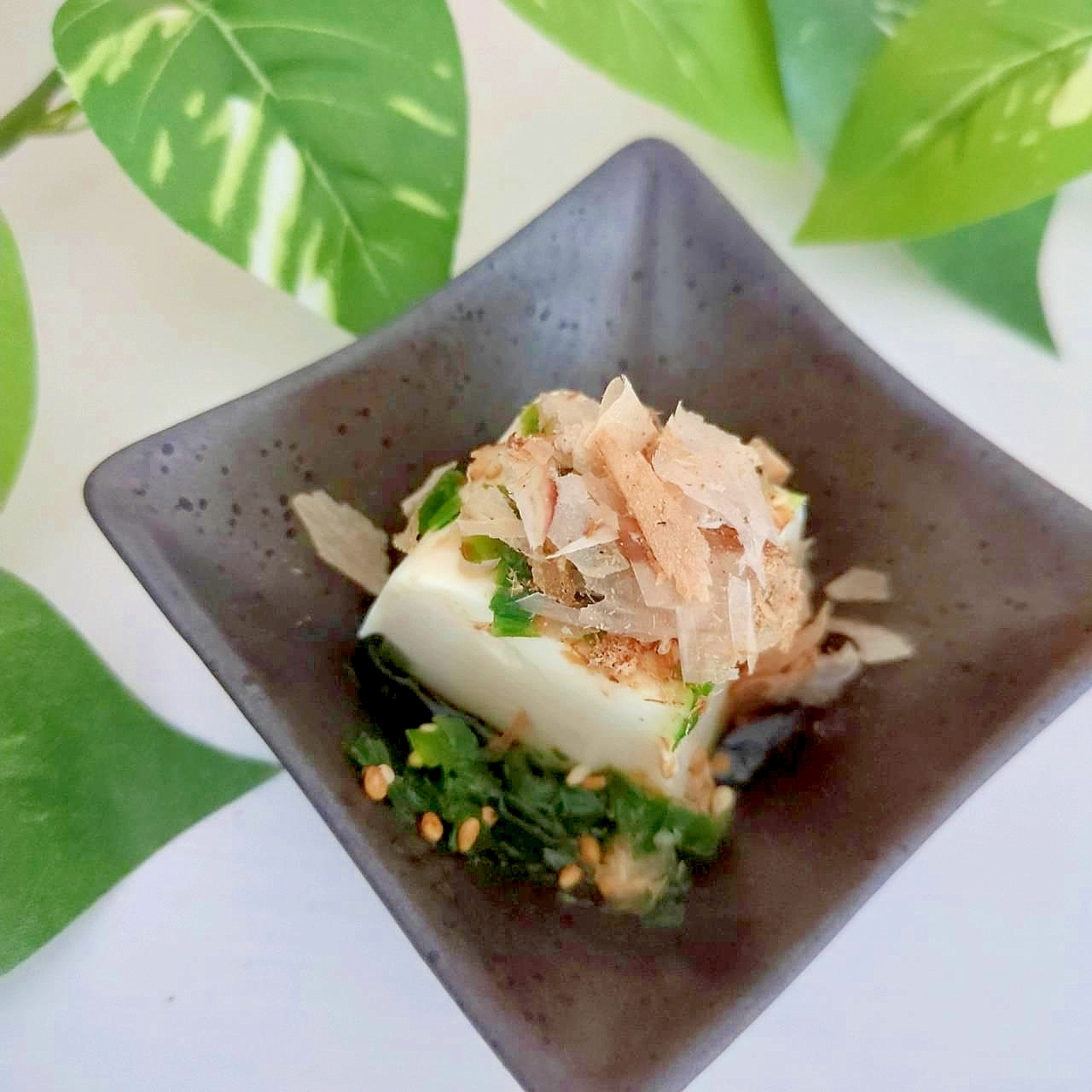 【減塩】美味！さっぱり冷奴のネギとごまトッピング