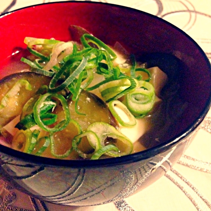 茄子と大根豆腐のお味噌汁♡