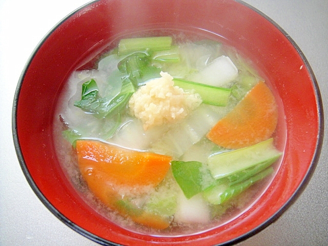 生姜入り❤白菜と小松菜の味噌汁