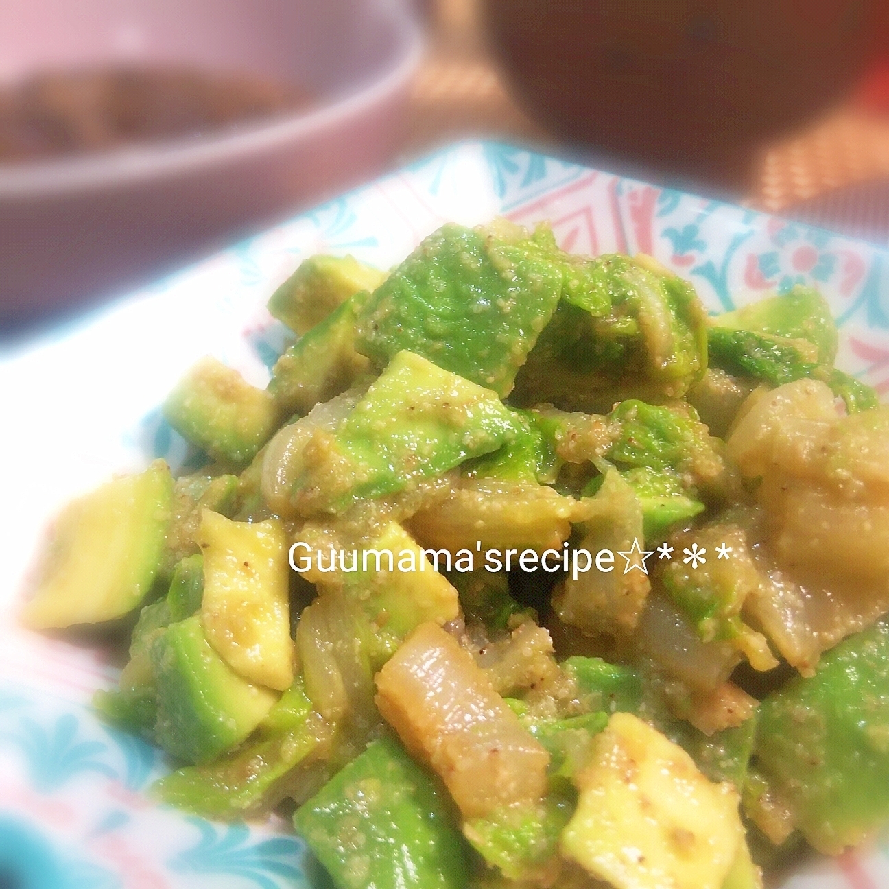 濃厚なのに後味さっぱり♡白菜とアボカドのサラダ