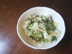 簡単に手早く作れるので副菜にぴったりです♪おいしいレシピありがとうございました。