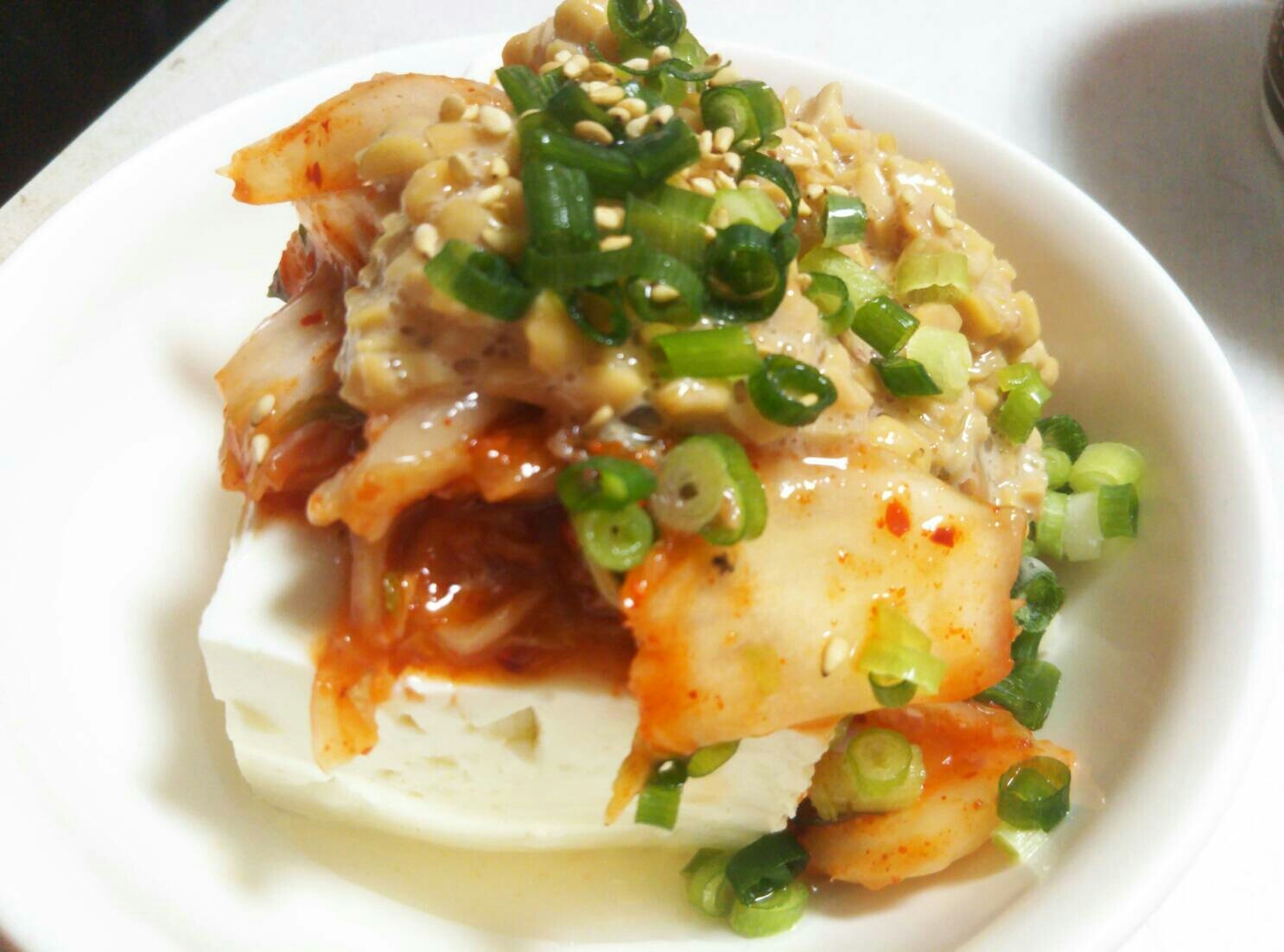 失敗なし!豆腐にキムチ納豆乗せ♡ダイエットにも♪