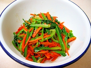 ＊ほうれん草とにんじんの炒めもの＊