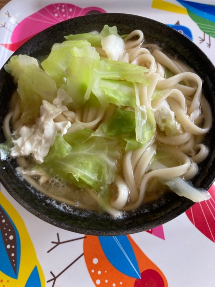 お腹の調子回復に♪トロトロキャベツ卵うどん