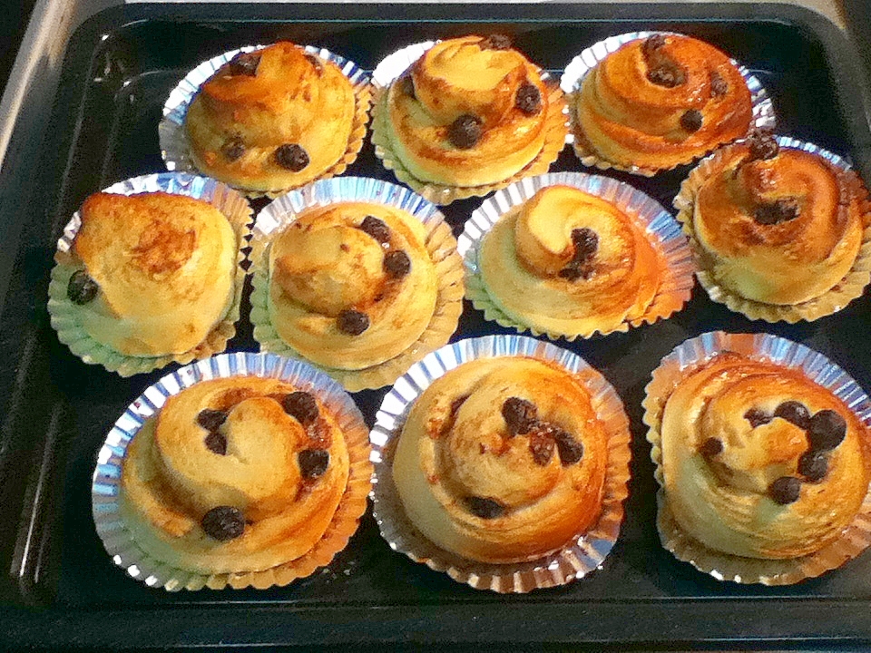 Hb使用で簡単 ふわふわサクサク シナモンロール レシピ 作り方 By 女美食ハンター 楽天レシピ