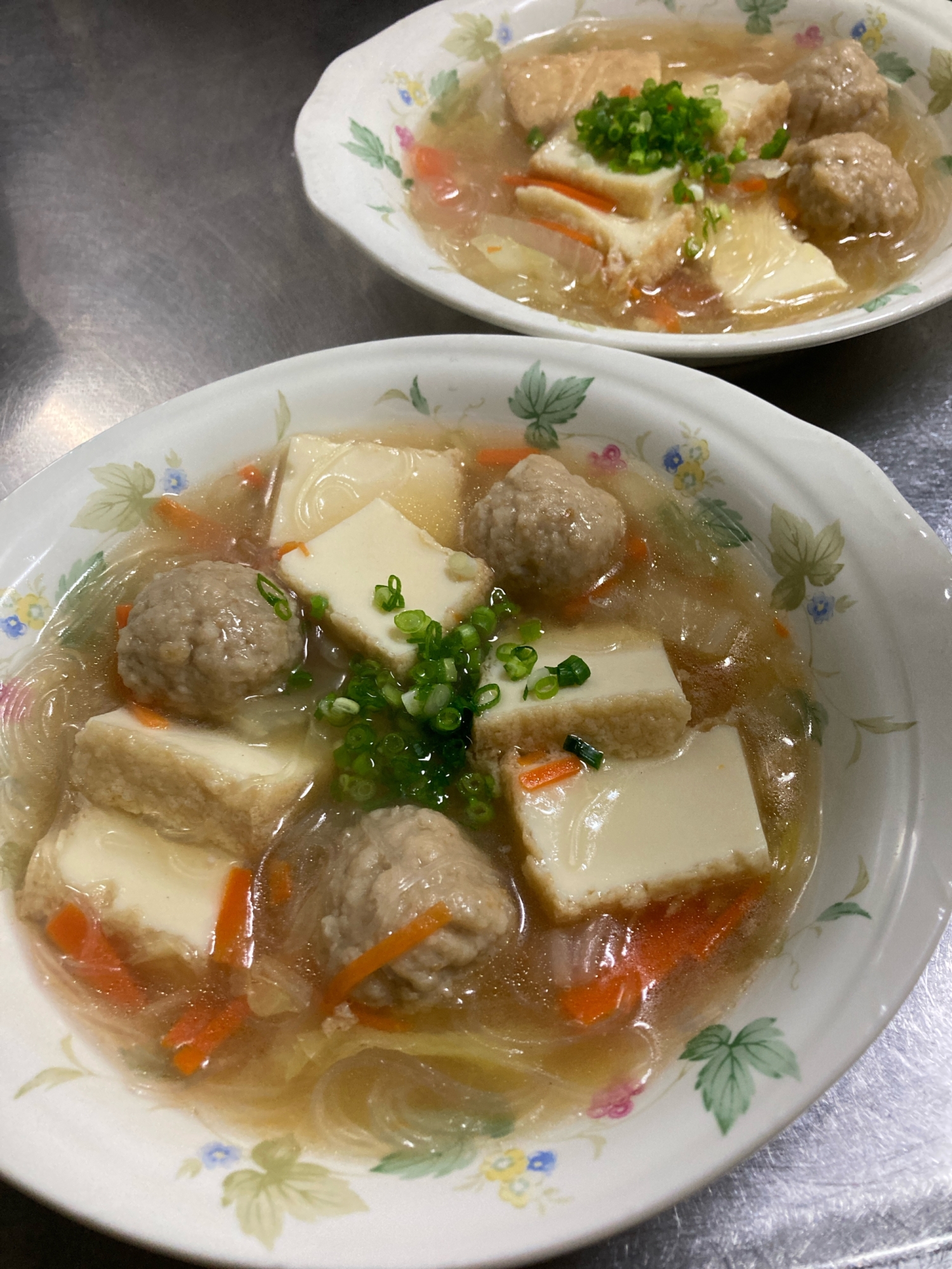 冷凍肉団子と春雨のスープ