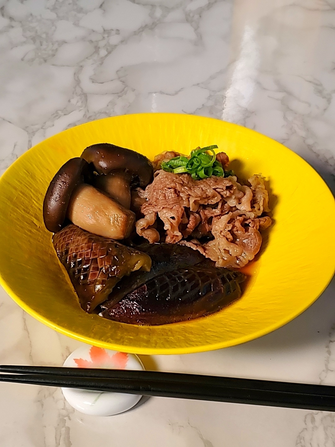 秋茄子と本しめじの牛旨煮